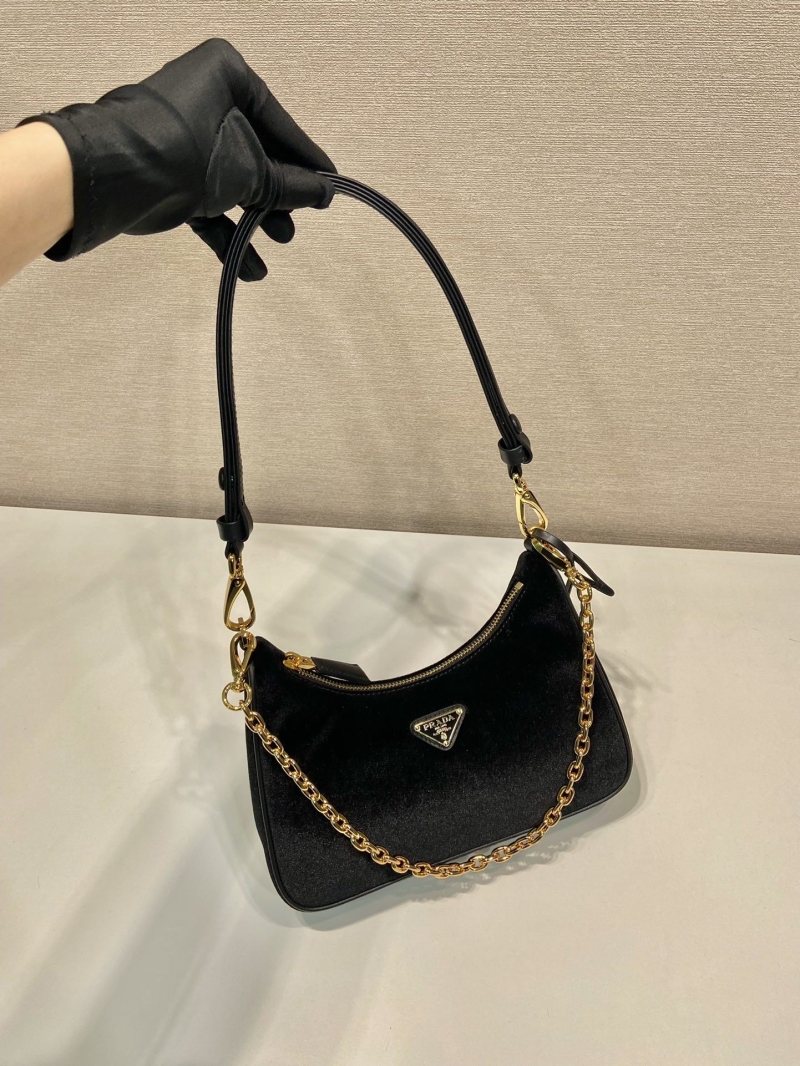 Pra*a hobo bags